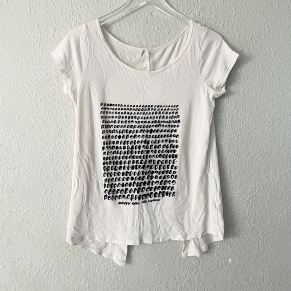 Free People Davey The Chains Graphic Slit Back Boho Casual Top Tee Size XS - Picture 1 of 5